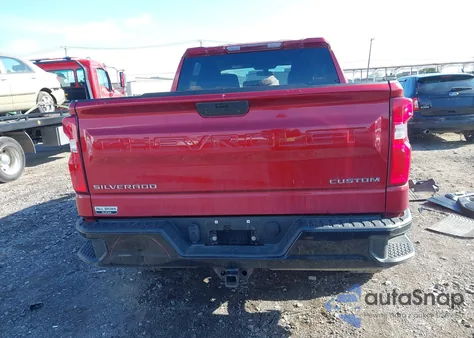 2021 Chevrolet Silverado 1500 4Wd Short Bed Custom Trail Boss z USA, uszkodzony, nr VIN 1GCPYCEH1MZ236049